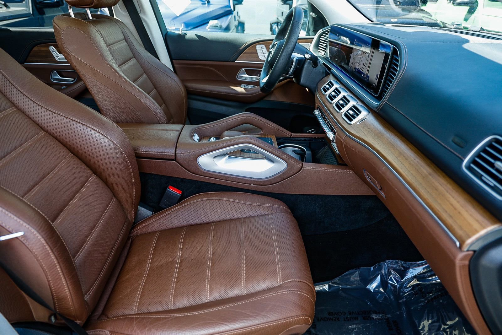 Certified 2024 Mercedes-Benz GLS 450 4MATIC image 15