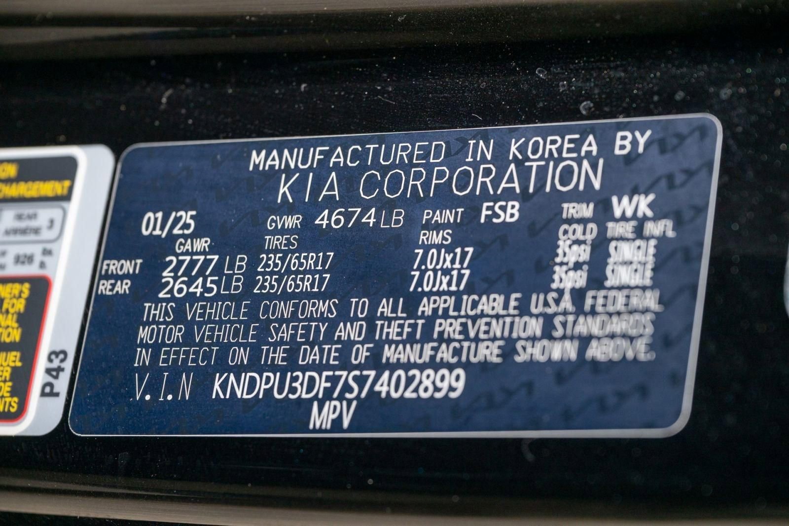 Used 2025 Kia Sportage LX FWD image 33