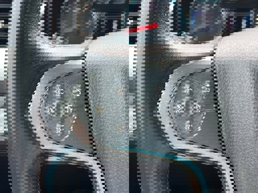 Used 2019 Chevrolet Suburban LT image 17