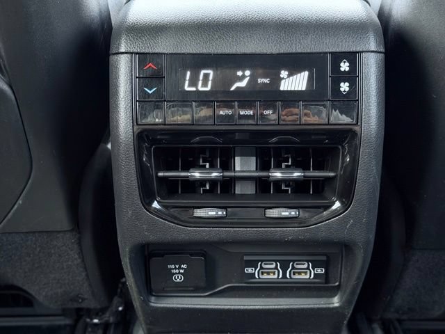 Used 2023 Jeep Grand Cherokee L Laredo AWD/4WD image 29