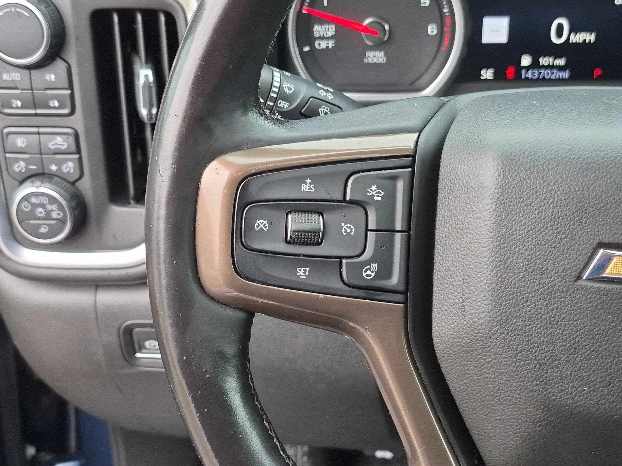 Used 2019 Chevrolet Silverado 1500 High Country w/ Technology Package AWD/4WD image 18