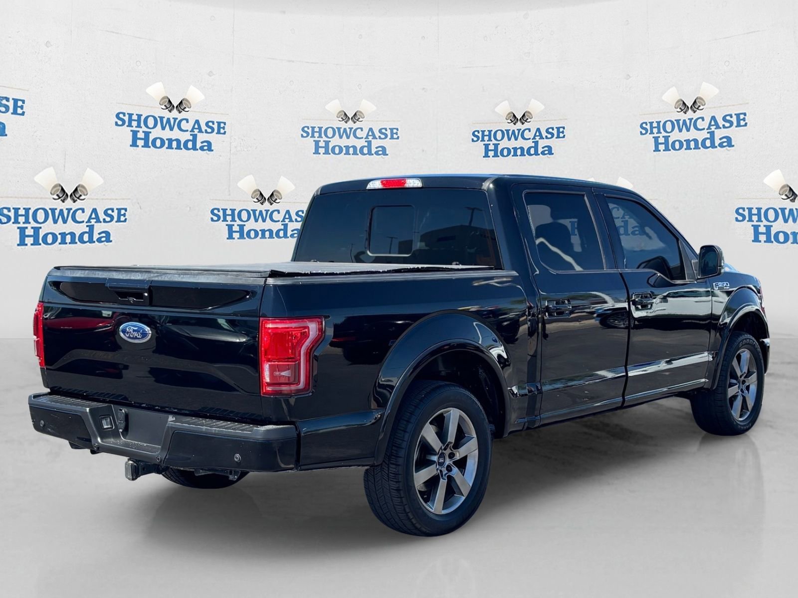 Used 2016 Ford F150 Lariat w/ Equipment Group 502A Luxury image 8