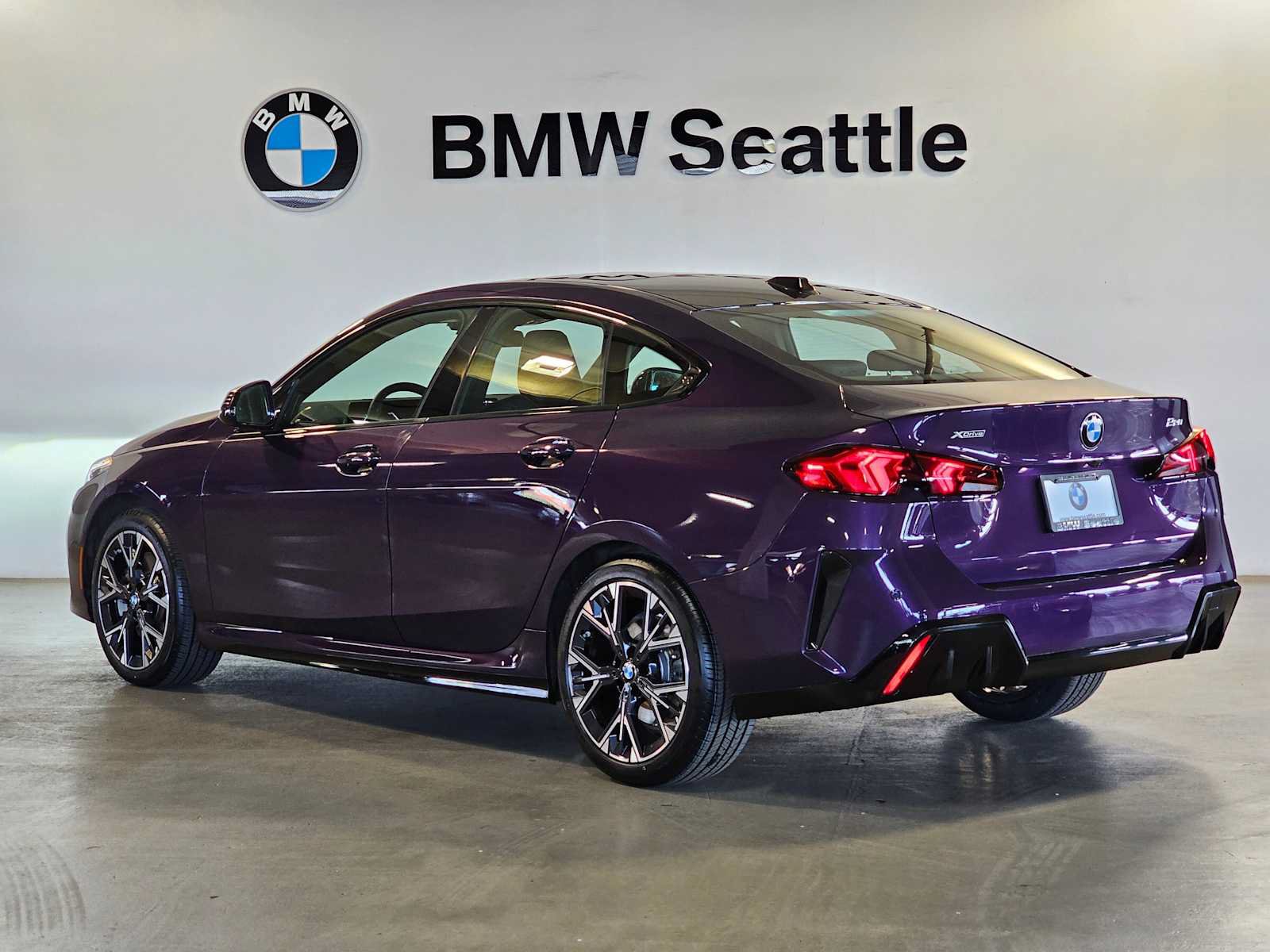 Used 2025 BMW 228i xDrive w/ Premium Package AWD/4WD image 5