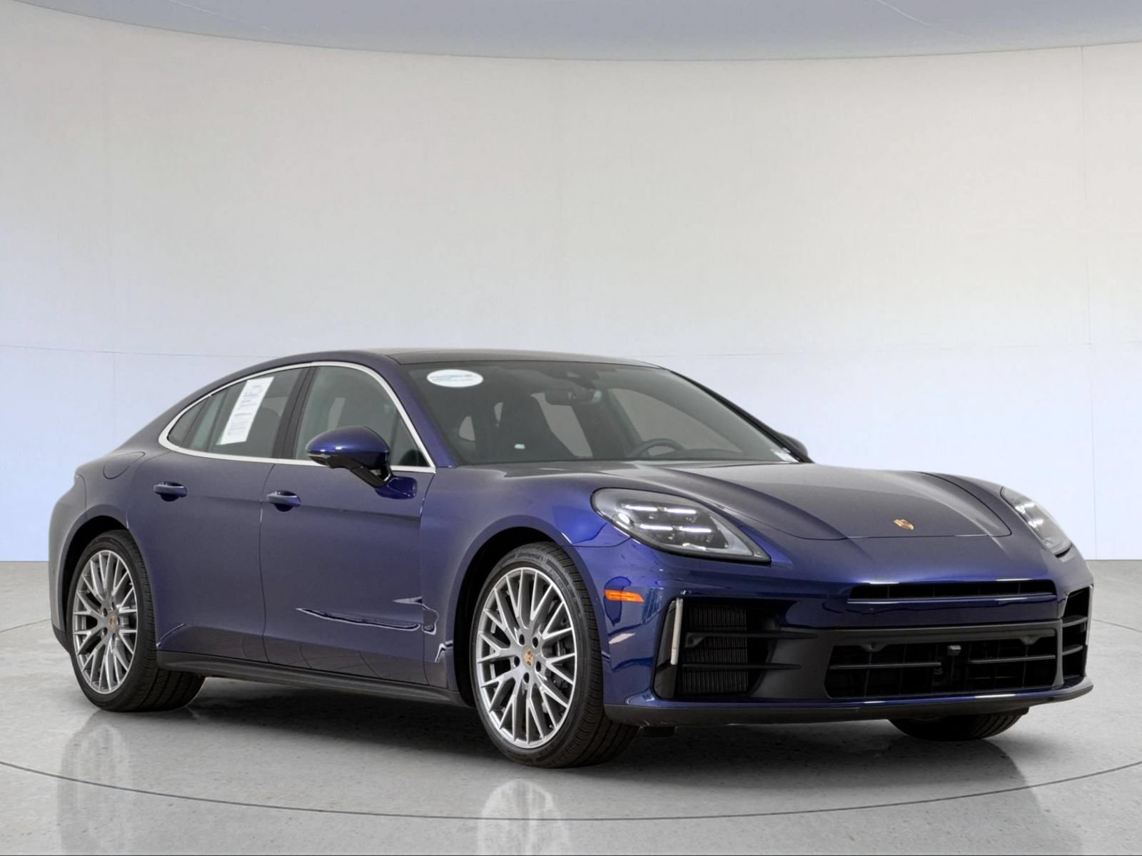 Certified 2025 Porsche Panamera RWD image 10