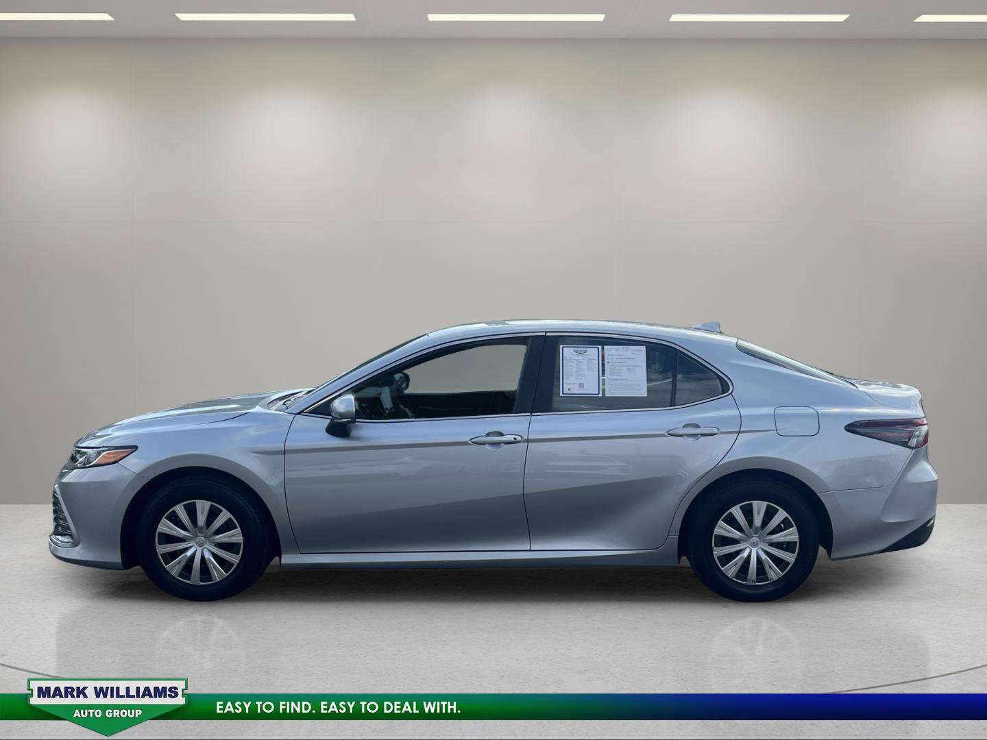Used 2024 Toyota Camry LE FWD image 6