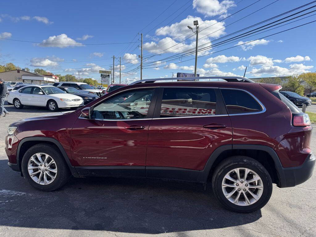 Used 2019 Jeep Cherokee Latitude w/ Popular Appearance Group image 3