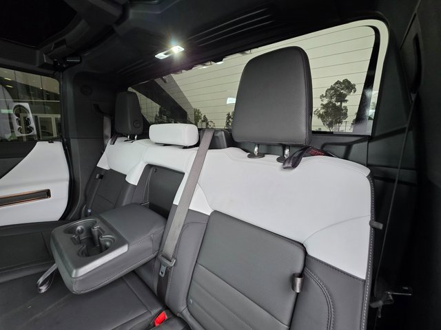 Used 2025 GMC Hummer EV 2X image 21