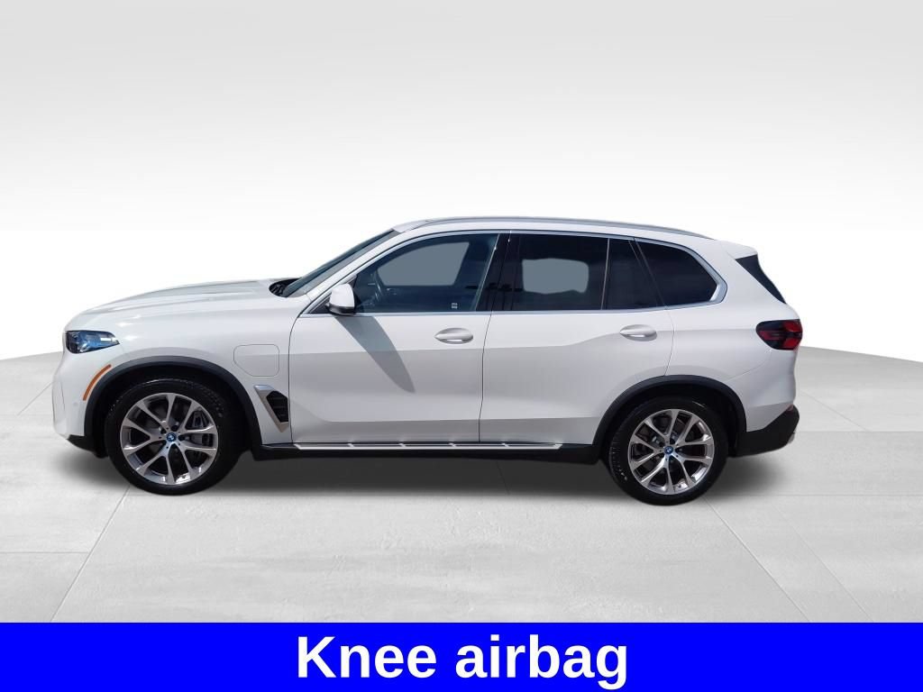 Used 2025 BMW X5 xDrive50e AWD/4WD image 22