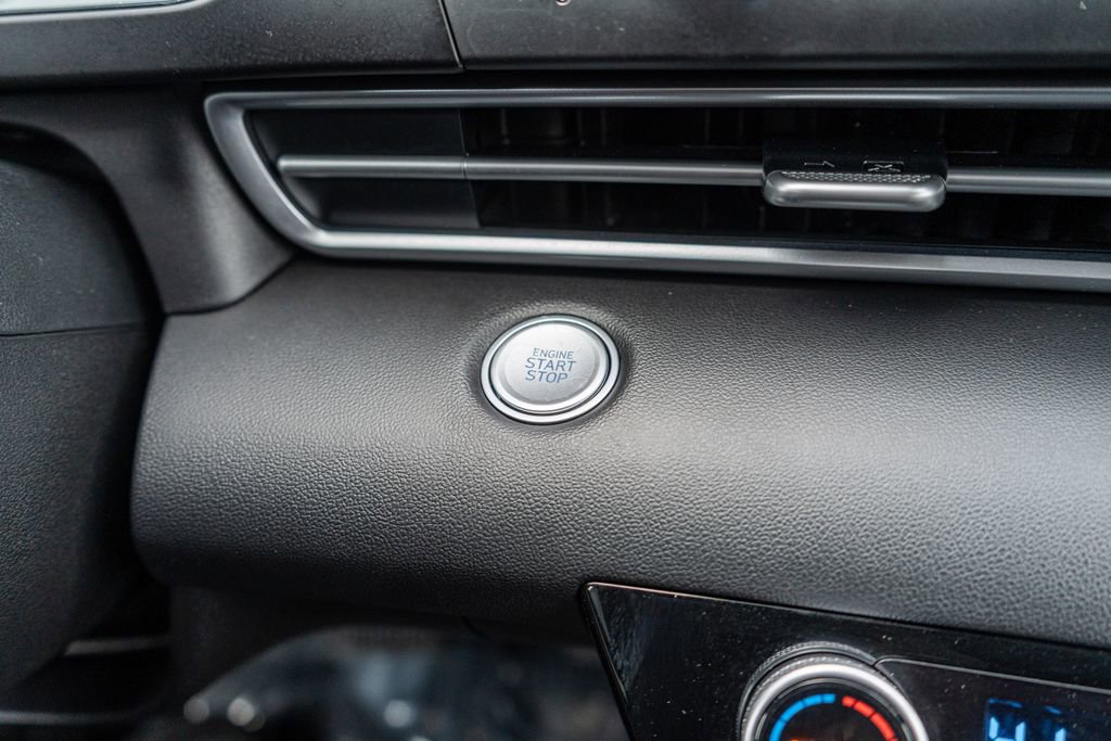 Certified 2025 Hyundai Elantra Blue image 28