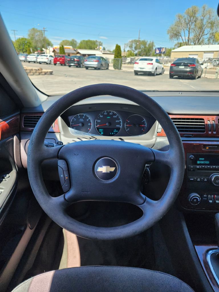 Used 2009 Chevrolet Impala LT FWD image 11