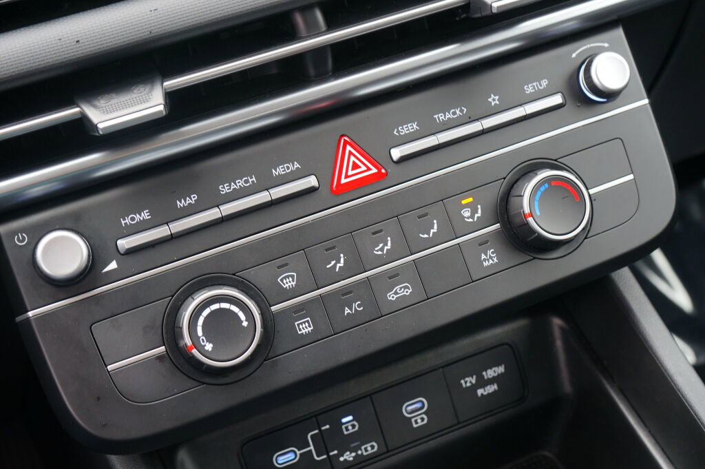 Certified 2025 Hyundai Tucson SE FWD image 25