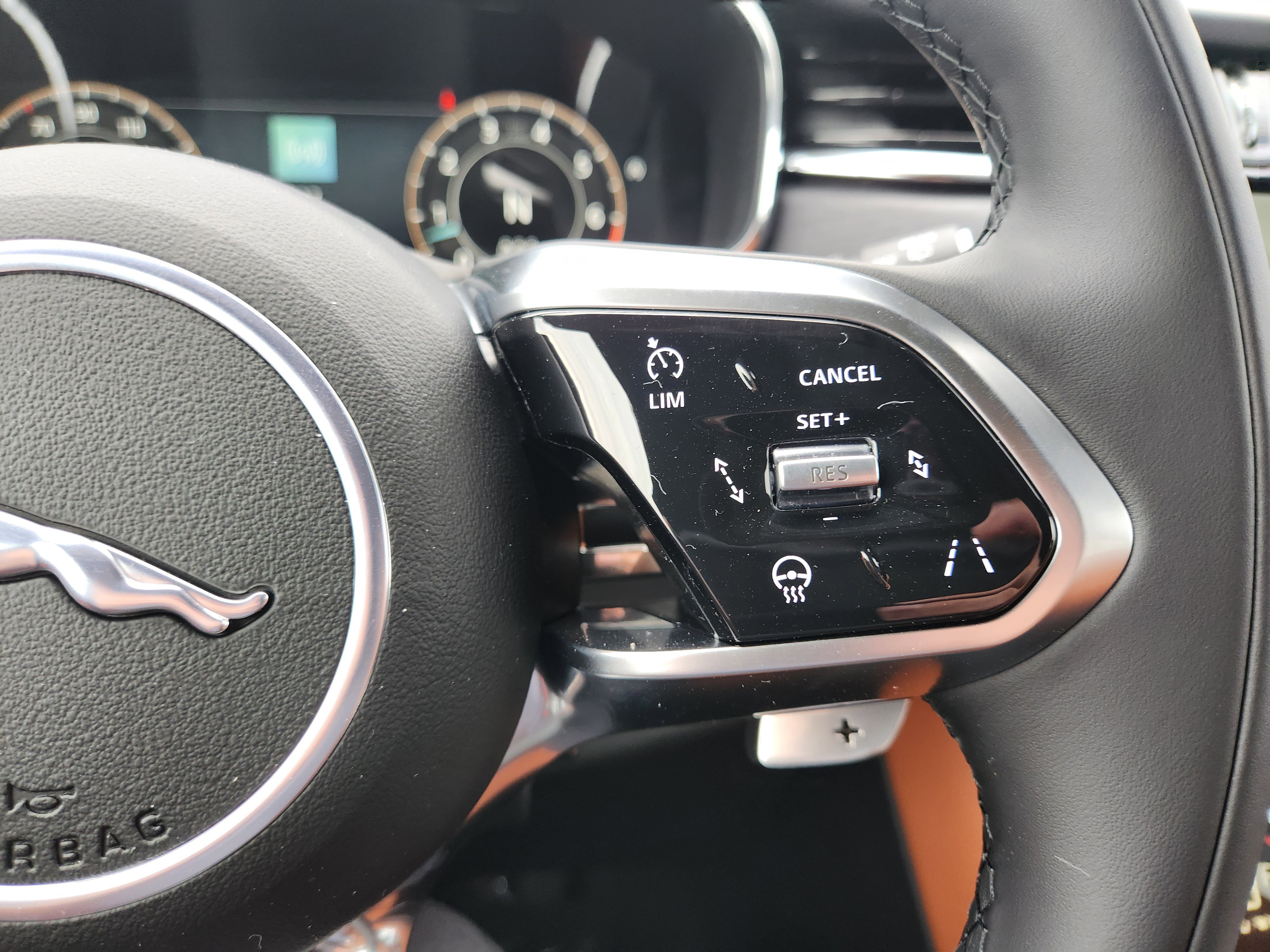 New 2026 Jaguar F-PACE R-Dynamic S image 29