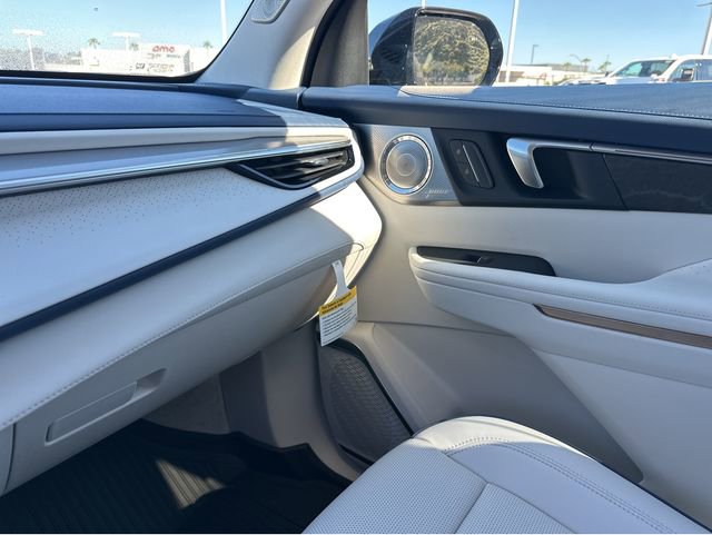 New 2026 Buick Enclave Avenir w/ Super Cruise Package image 7