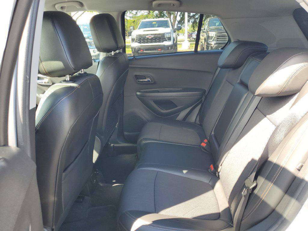 Used 2019 Chevrolet Trax LT w/ LT Convenience Package AWD/4WD image 26