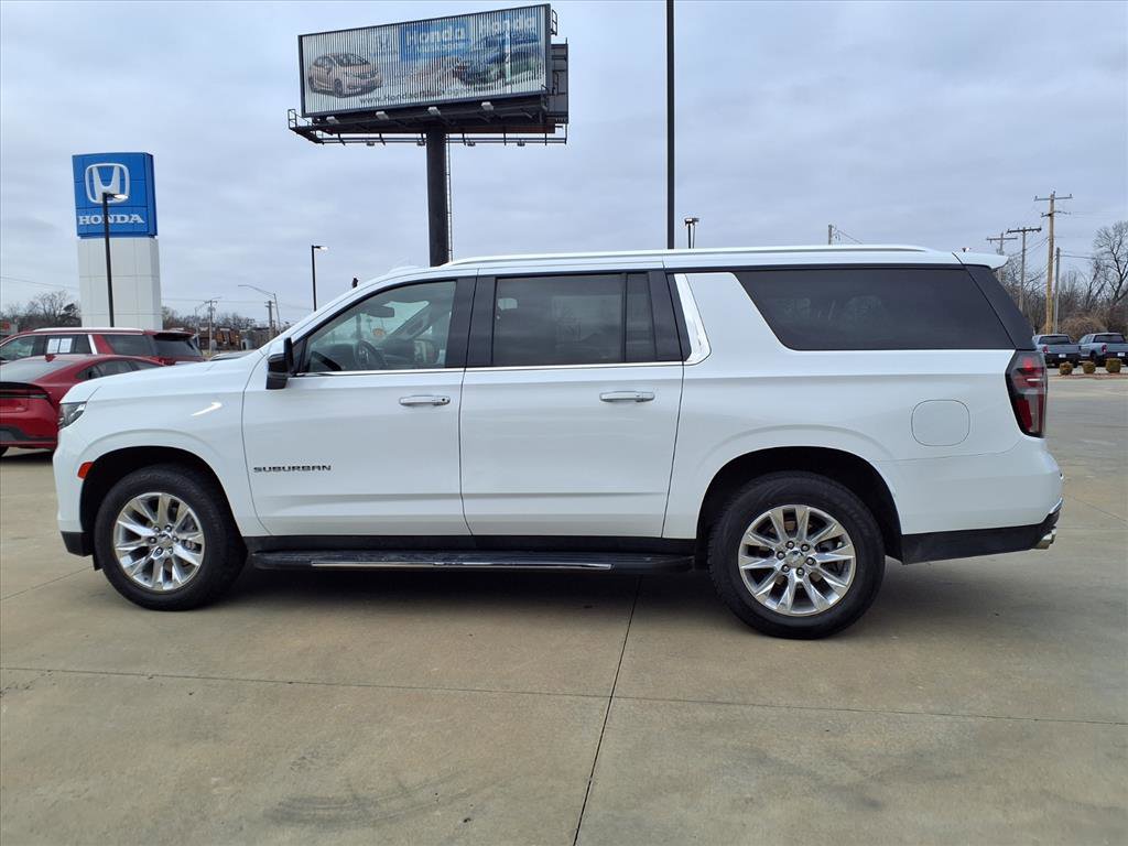 Used 2023 Chevrolet Suburban Premier image 22