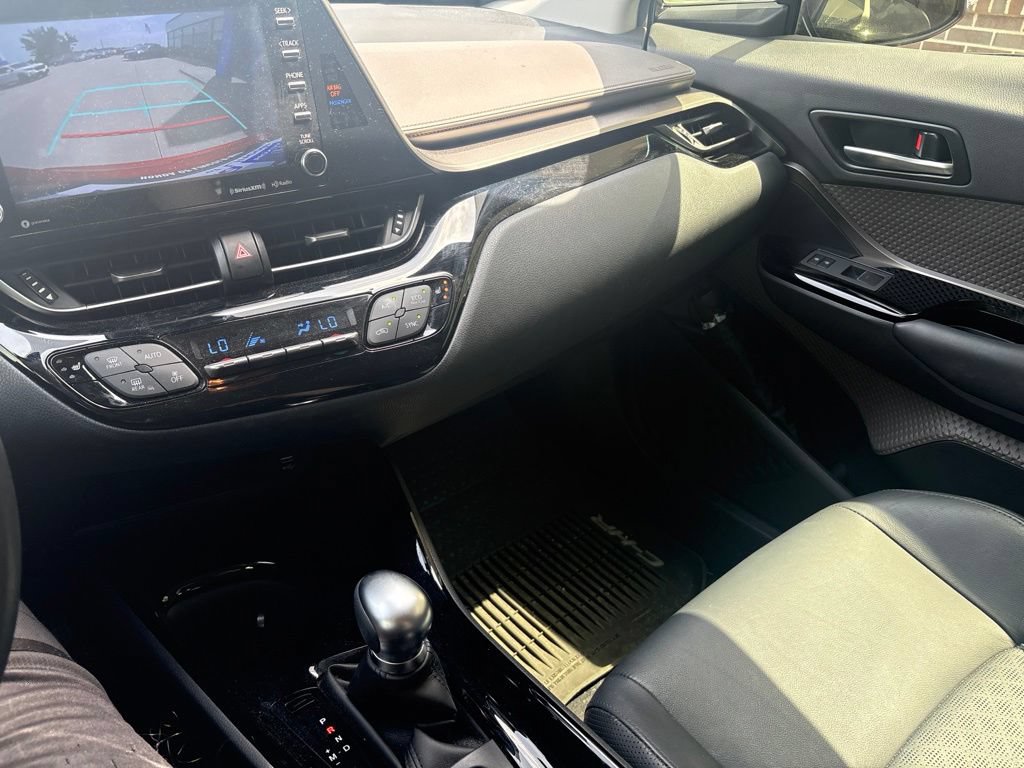 Used 2020 Toyota C-HR Limited FWD image 21