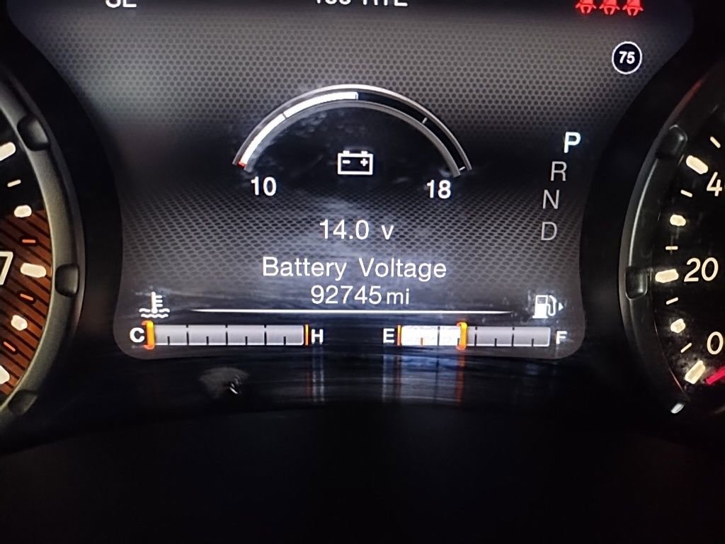 Used 2019 Jeep Renegade Trailhawk w/ UConnect 8.4 Nav Group image 31