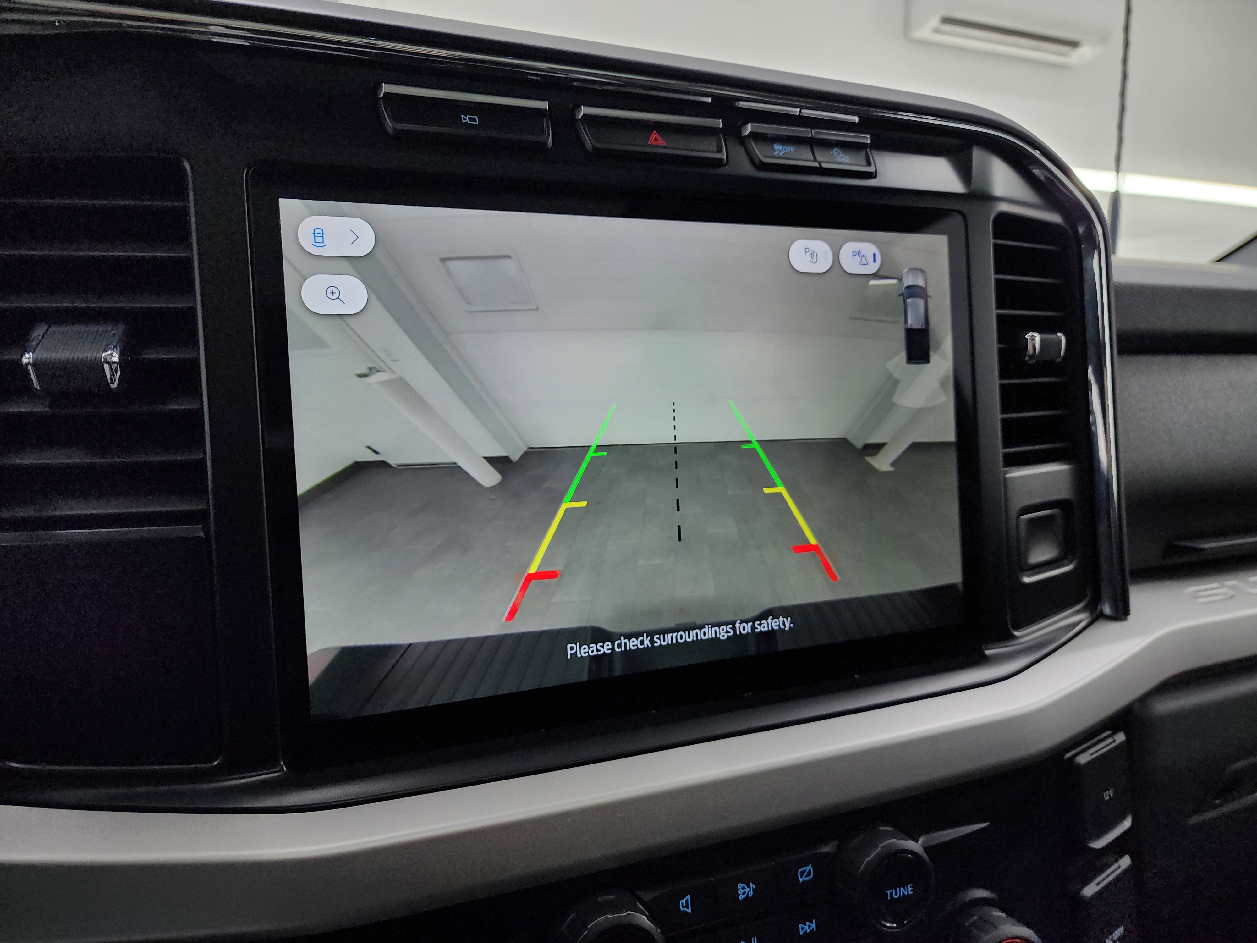 Used 2023 Ford F350 XLT w/ Tremor Off-Road Package image 18