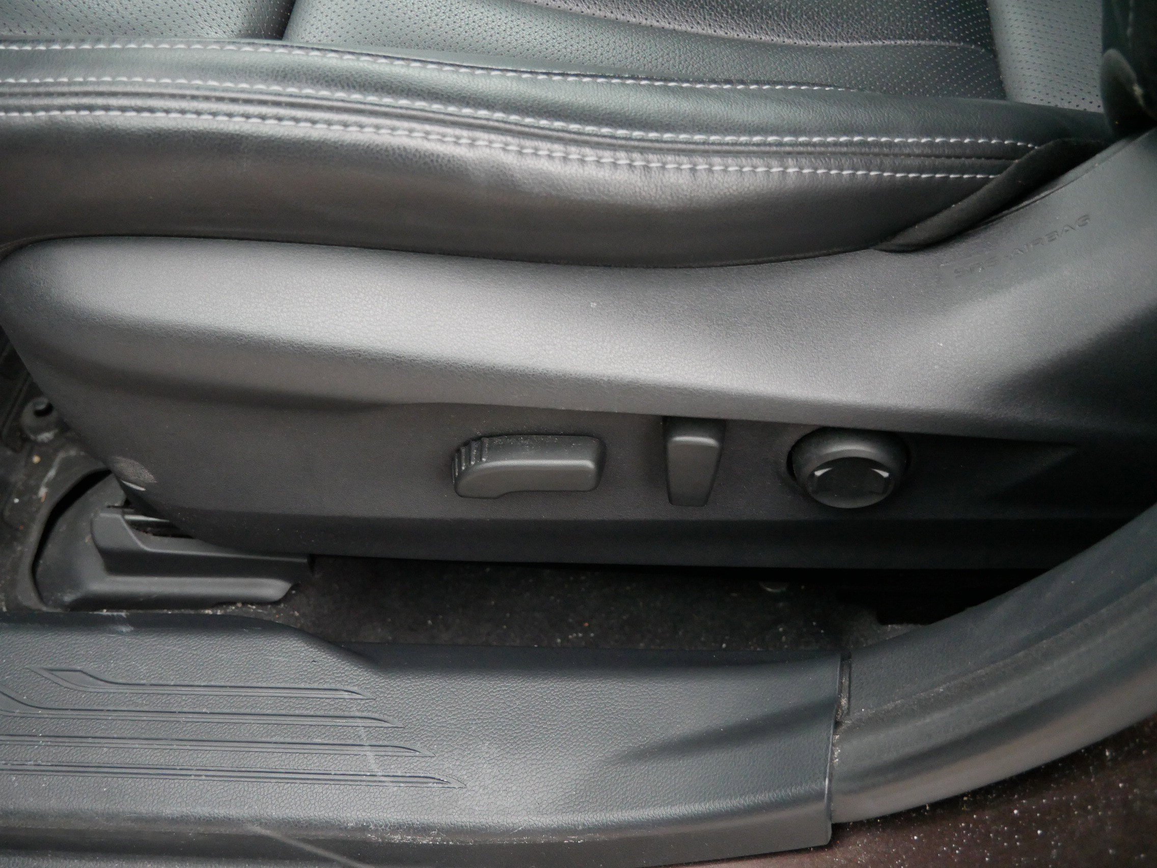 Used 2020 Subaru Outback Limited image 19