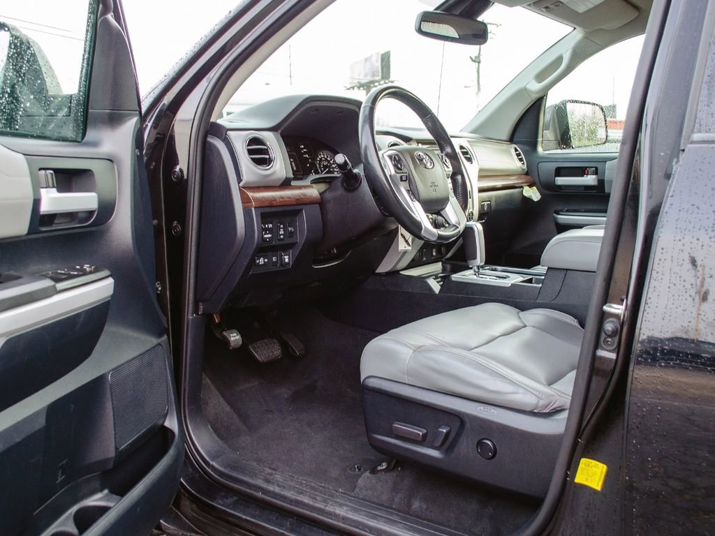 Used 2019 Toyota Tundra Limited w/ Limited Premium Package AWD/4WD image 27