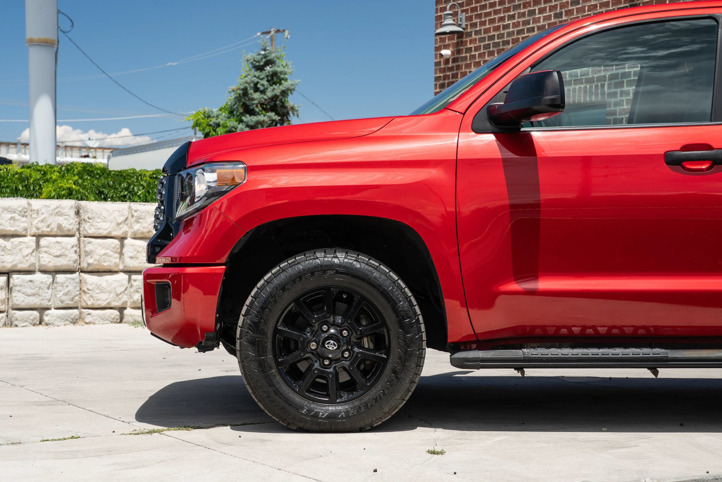 Used 2019 Toyota Tundra SR5 w/ SX Package AWD/4WD image 4