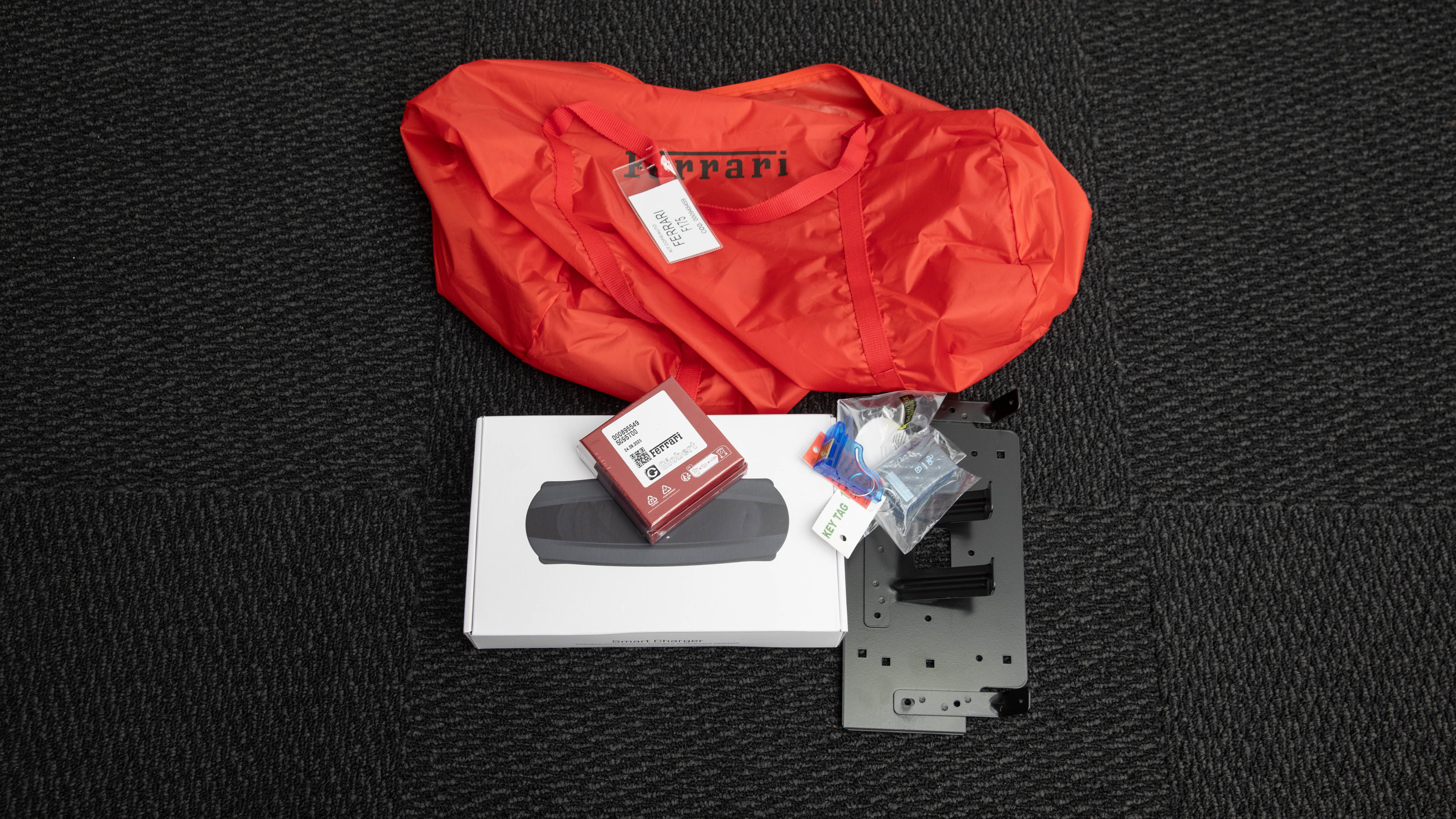 Certified 2026 Ferrari Purosangue AWD/4WD image 25