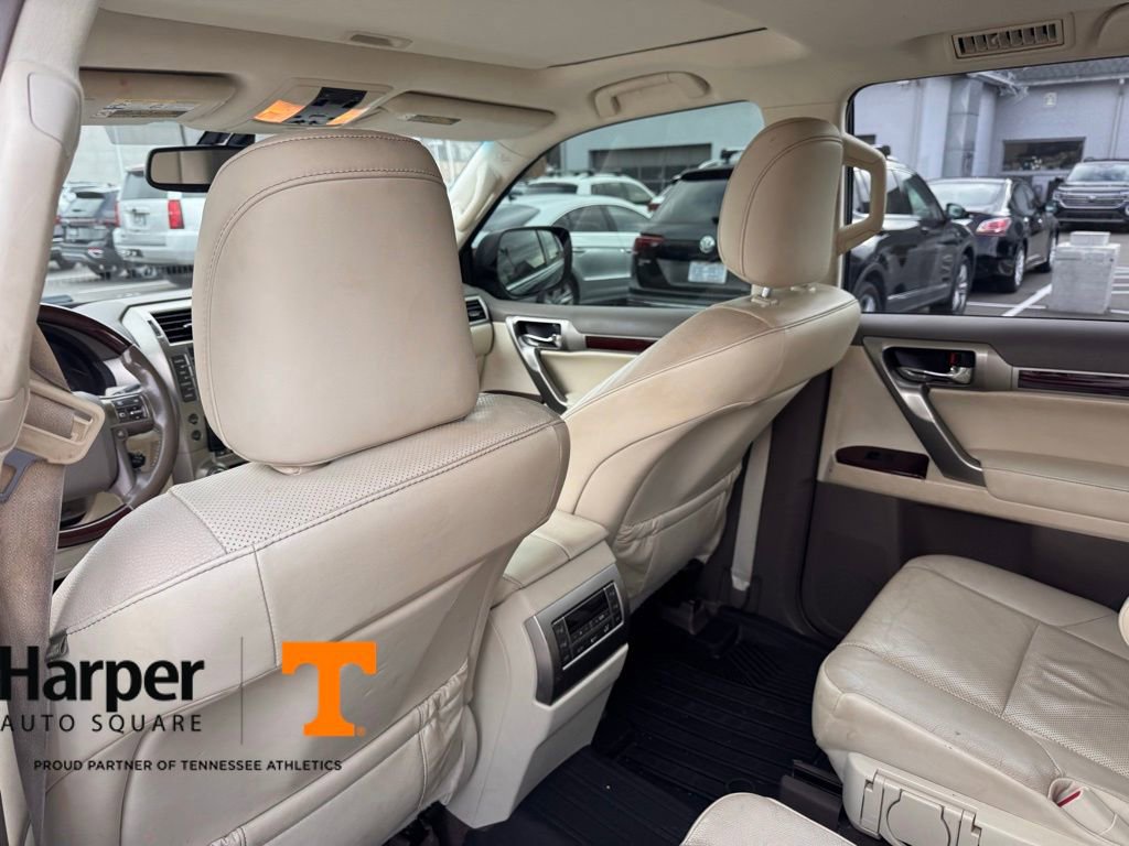 Used 2019 Lexus GX 460 image 11