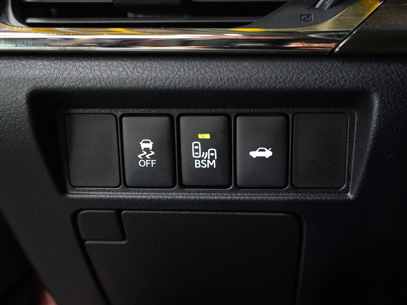 Used 2016 Toyota Avalon XLE Premium FWD image 24