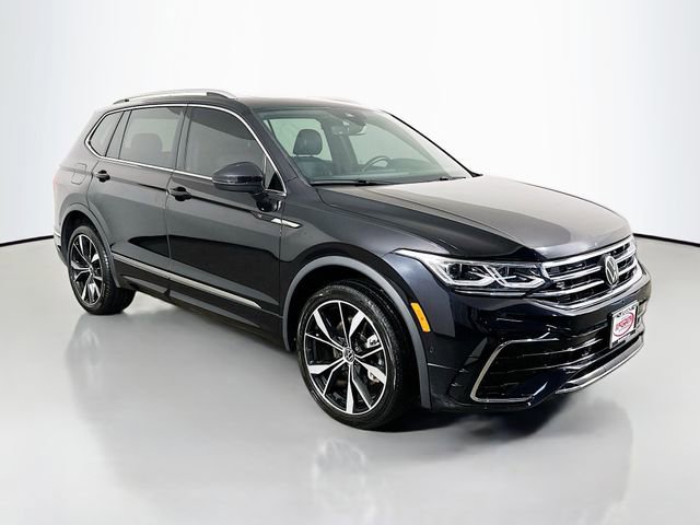 Used 2024 Volkswagen Tiguan SEL R-Line w/ MDO Package, Two-Row image 18