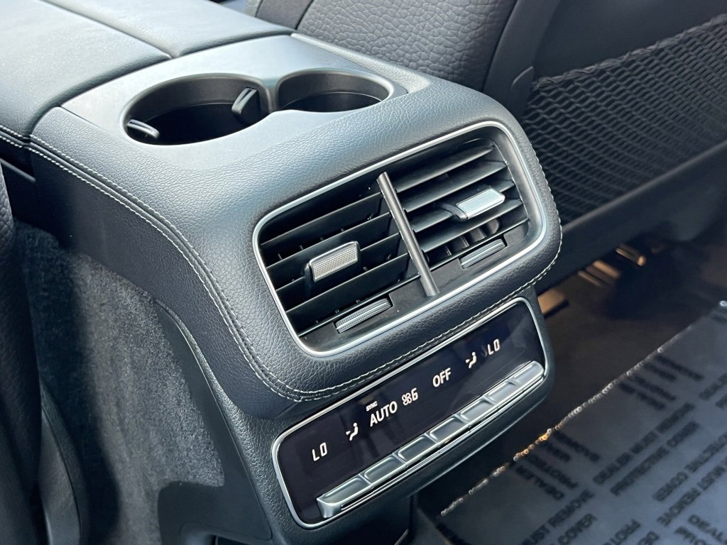 Used 2022 Mercedes-Benz GLS 580 4MATIC image 17