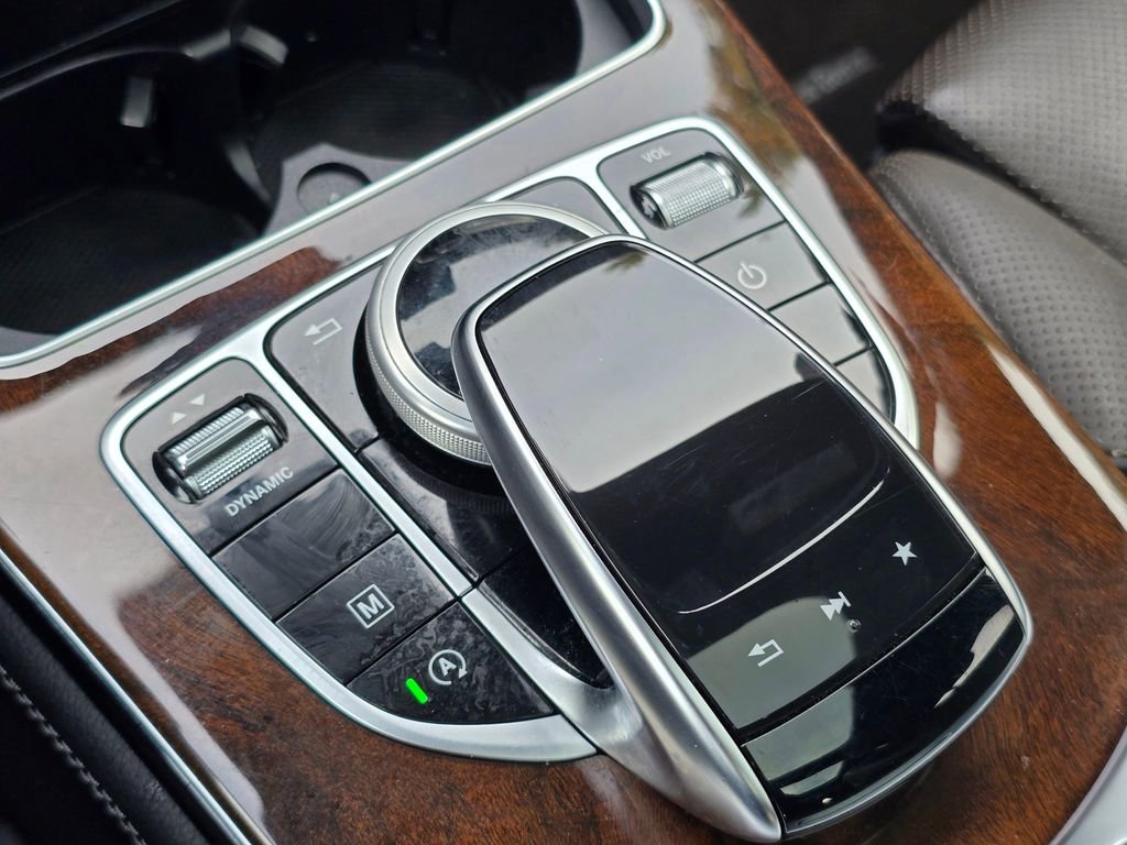 Used 2017 Mercedes-Benz GLC 300 4MATIC image 34