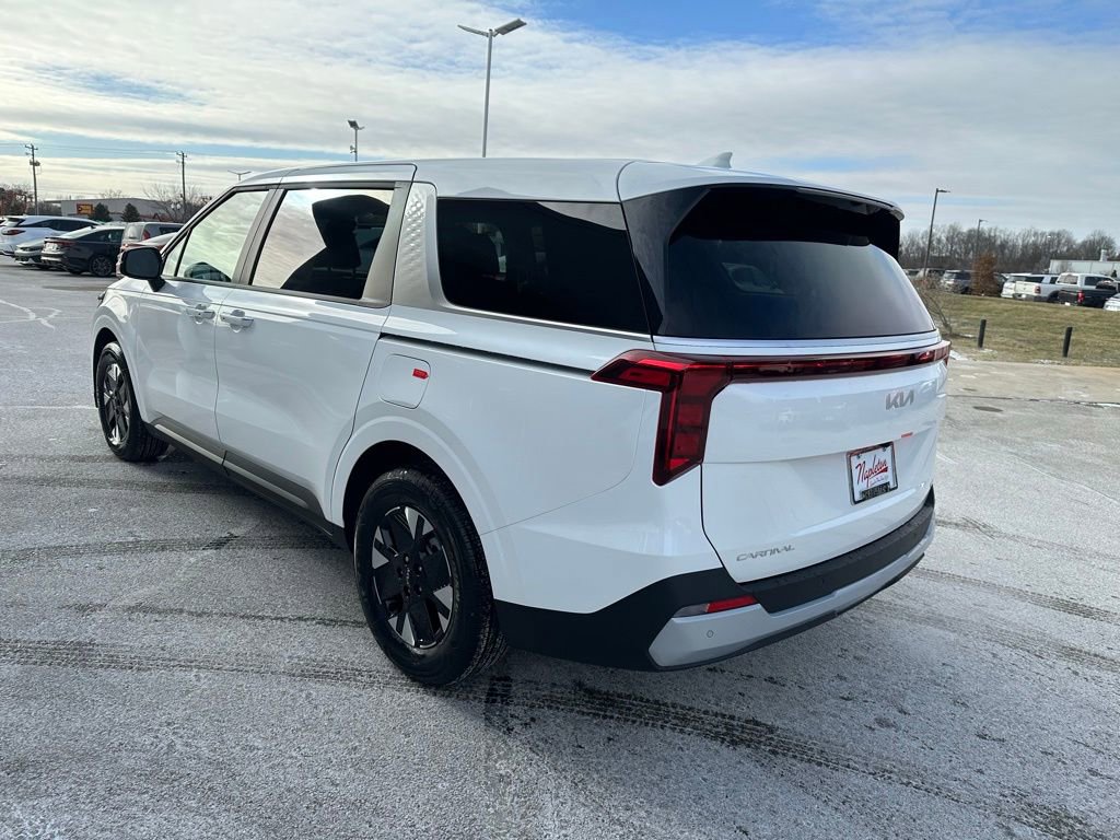 New 2026 Kia Carnival LXS image 6