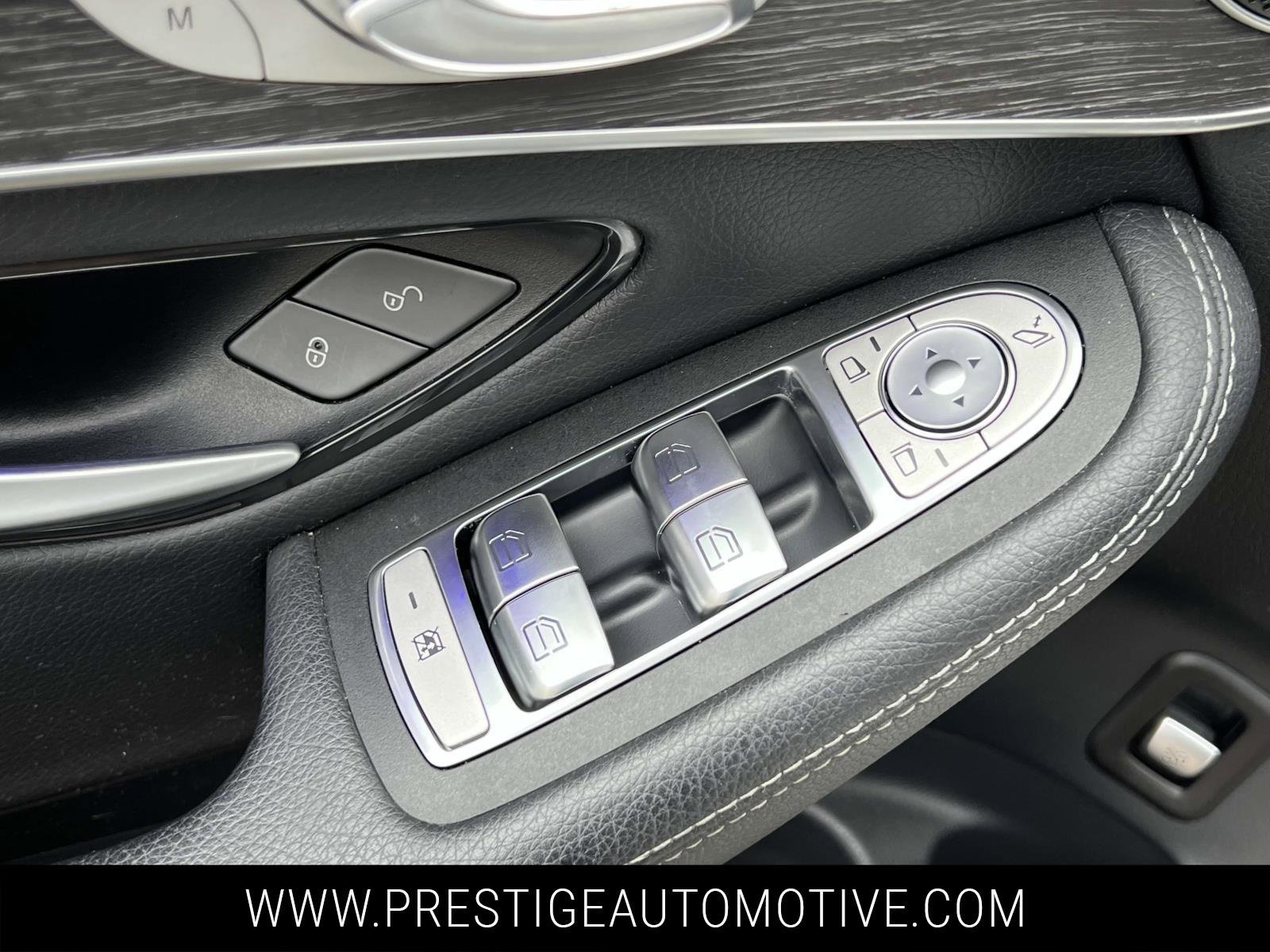 Used 2022 Mercedes-Benz GLC 300 GLC 300 image 19