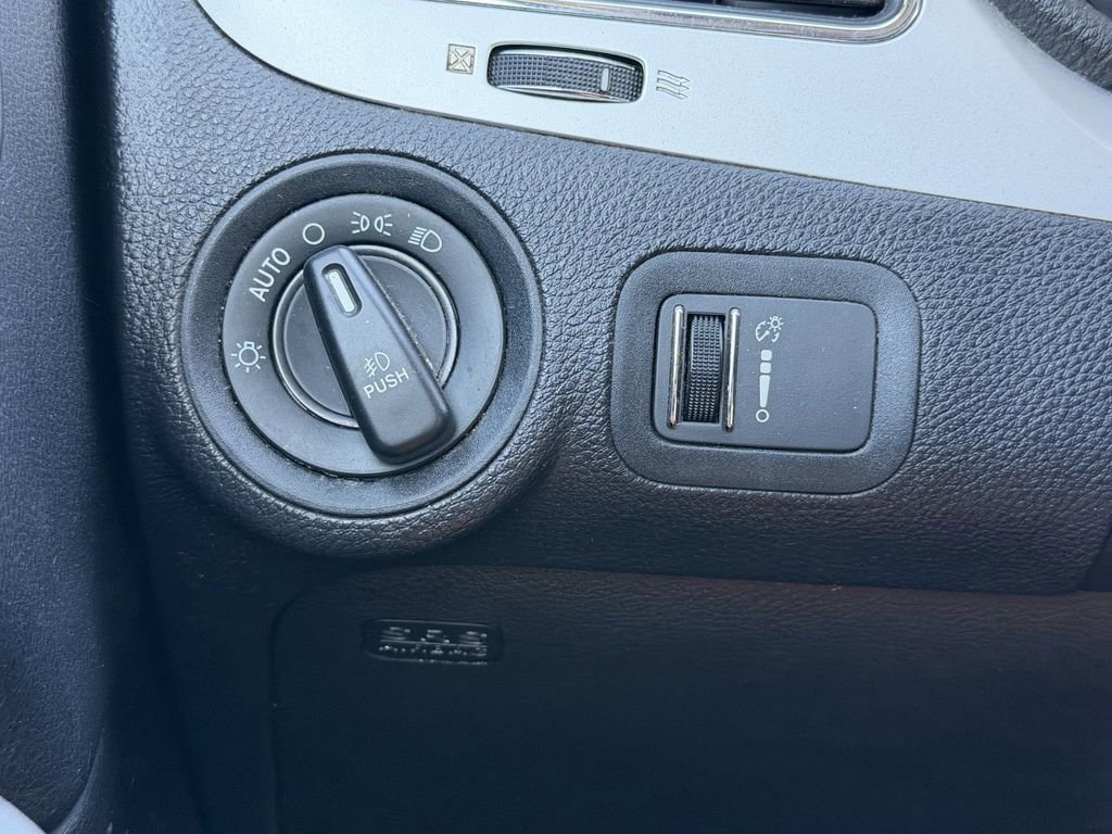 Used 2019 Dodge Journey SE w/ Connectivity Group image 26