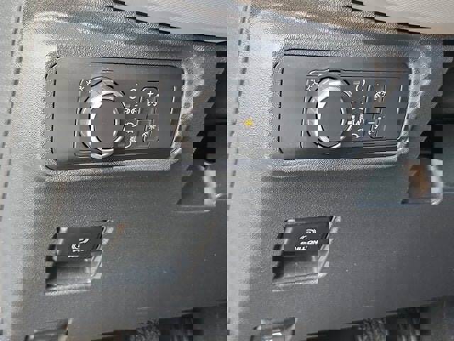 Certified 2022 Ford Bronco Black Diamond image 21