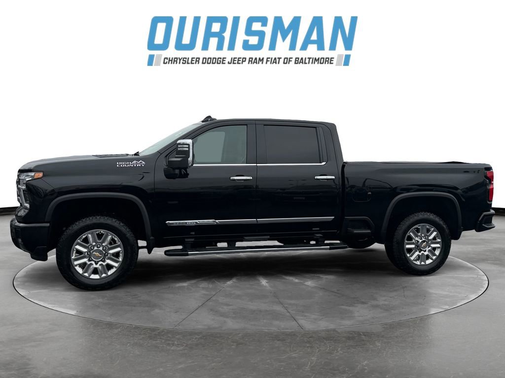Used 2025 Chevrolet Silverado 2500 High Country w/ High Country Premium Package image 3