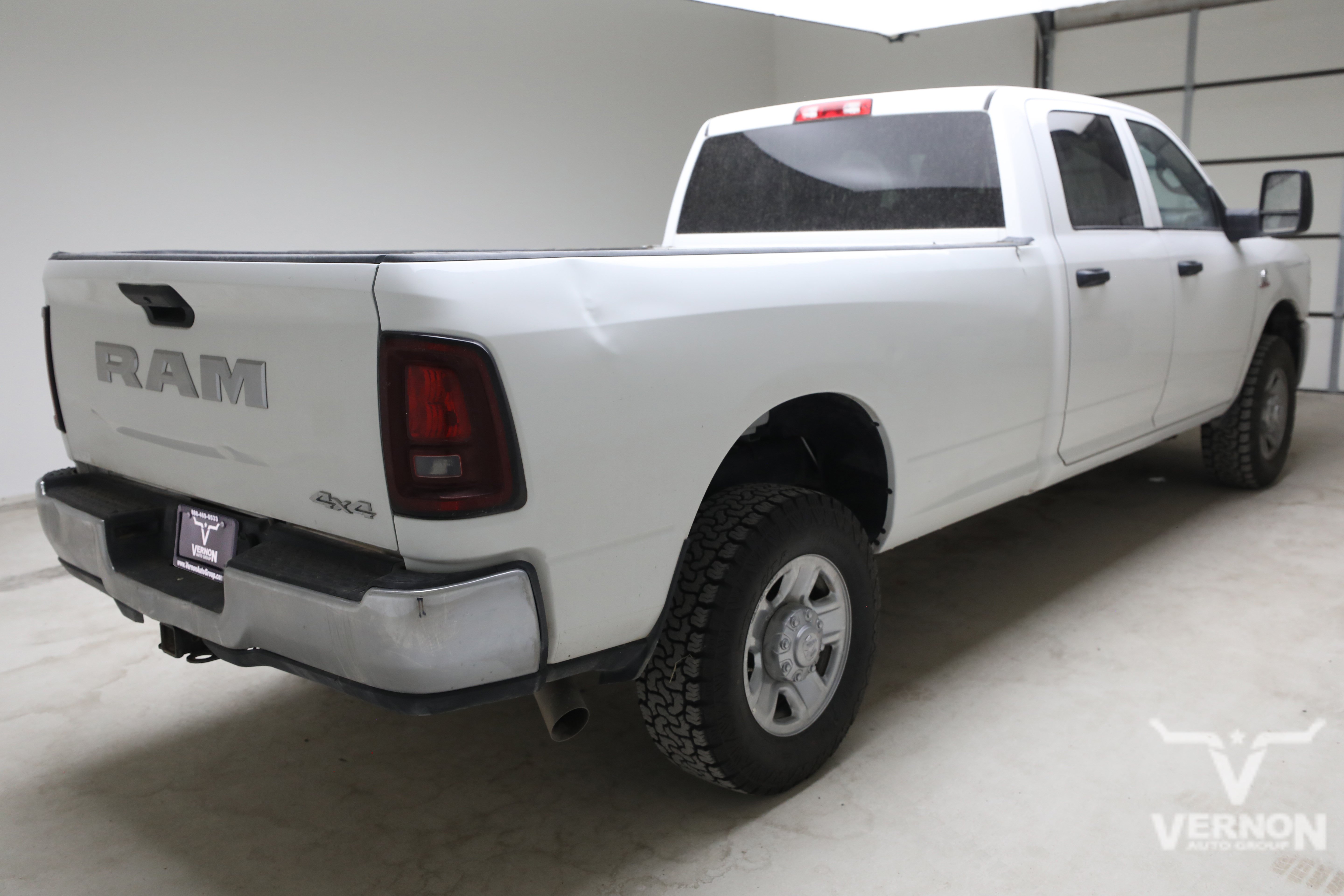 Used 2025 RAM 2500 Tradesman w/ Chrome Appearance Group AWD/4WD image 5