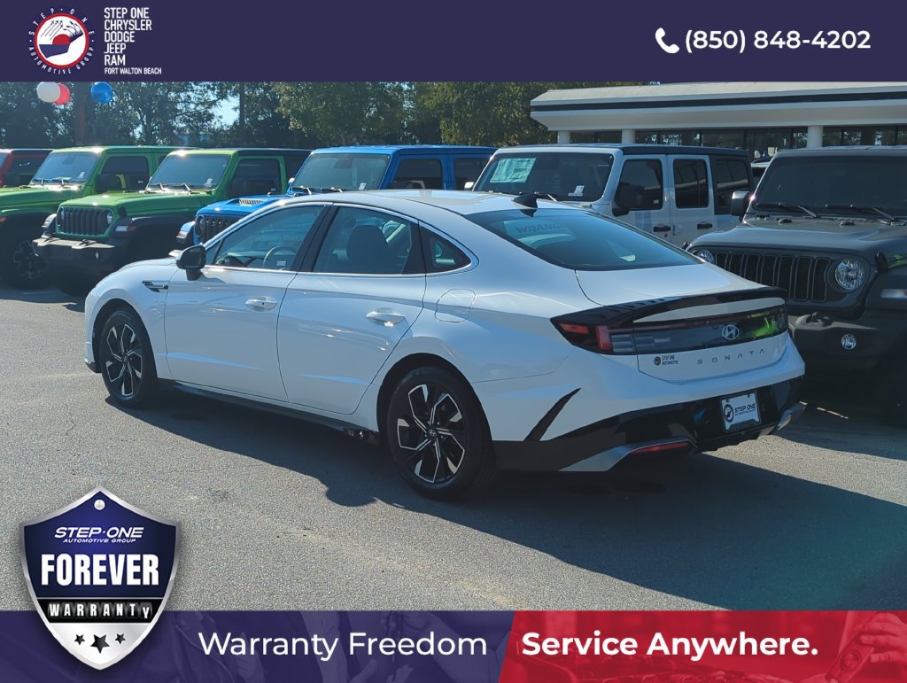 Used 2025 Hyundai Sonata SEL FWD image 4
