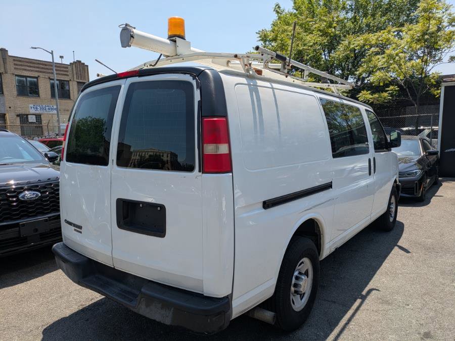 Used 2012 Chevrolet Express 2500 image 6