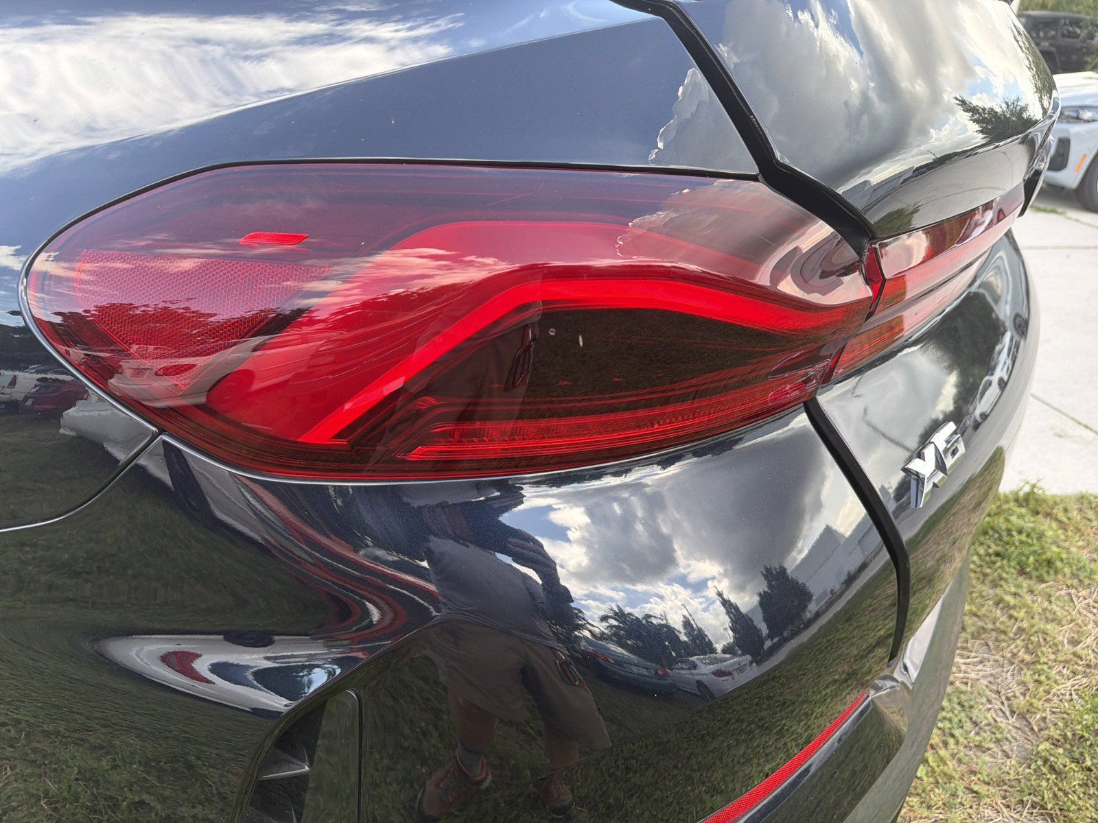 Certified 2025 BMW X6 M60i AWD/4WD image 11