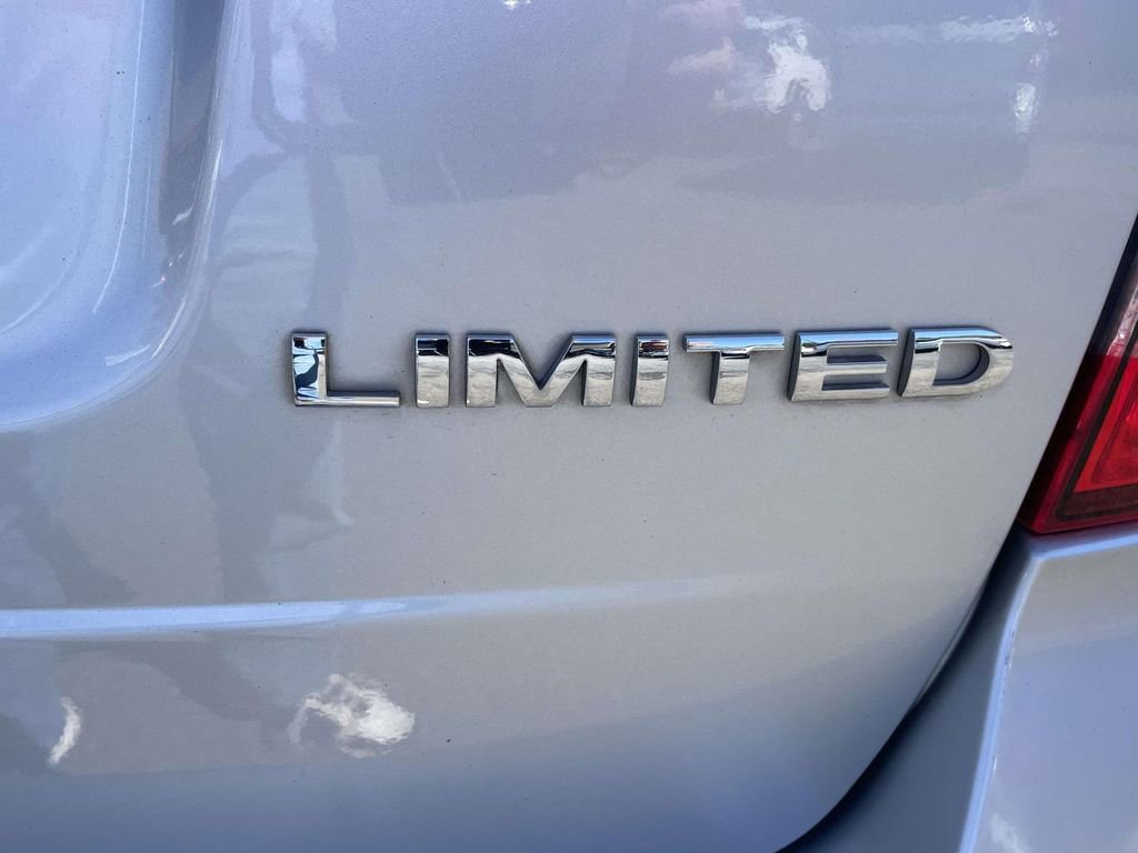 Used 2011 Ford Edge Limited image 9