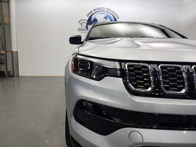 New 2025 Jeep Compass Limited w/ Elite Group image 33