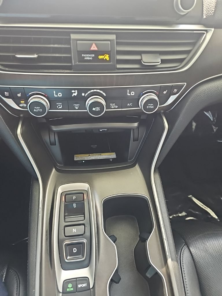 Used 2019 Honda Accord Touring image 19