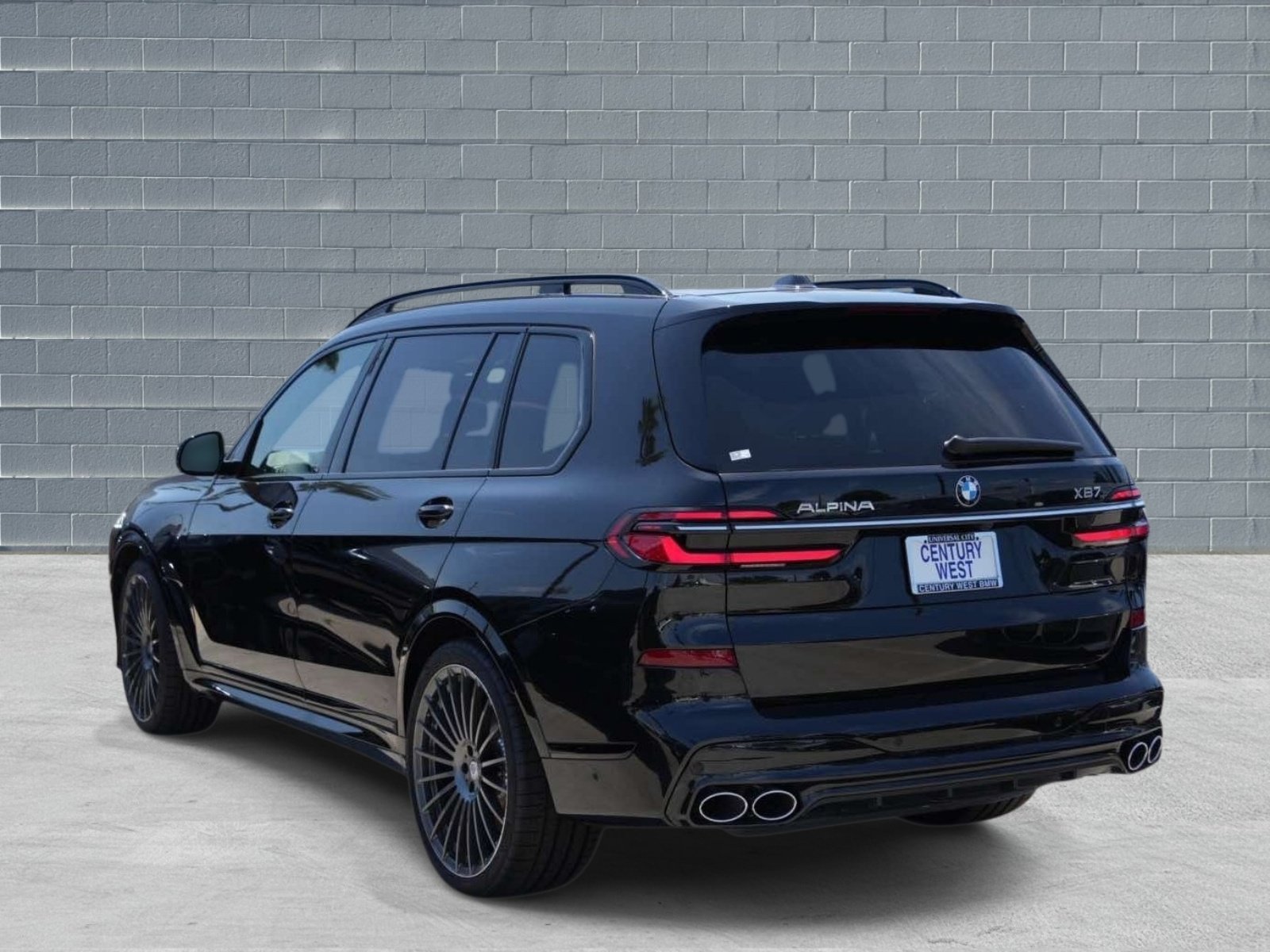 New 2026 BMW ALPINA XB7 AWD/4WD image 3