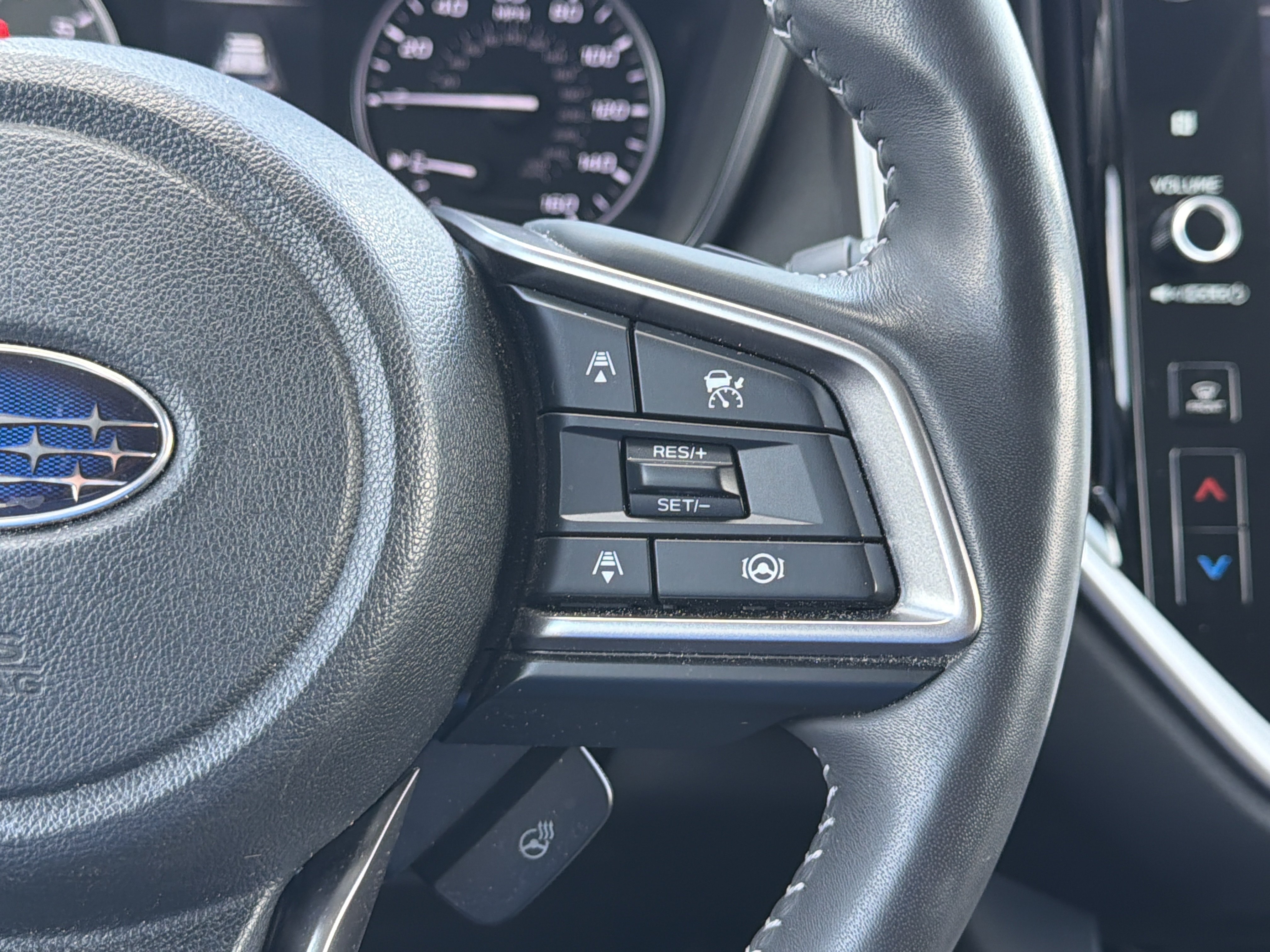 Used 2023 Subaru Ascent Touring AWD/4WD image 15