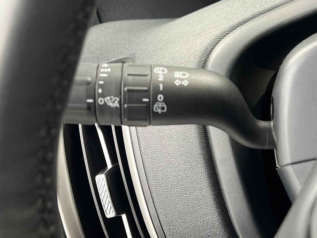 Used 2025 Ford Expedition Active image 58