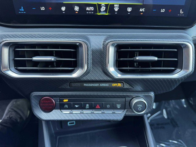 Used 2025 Ford Mustang Premium image 27