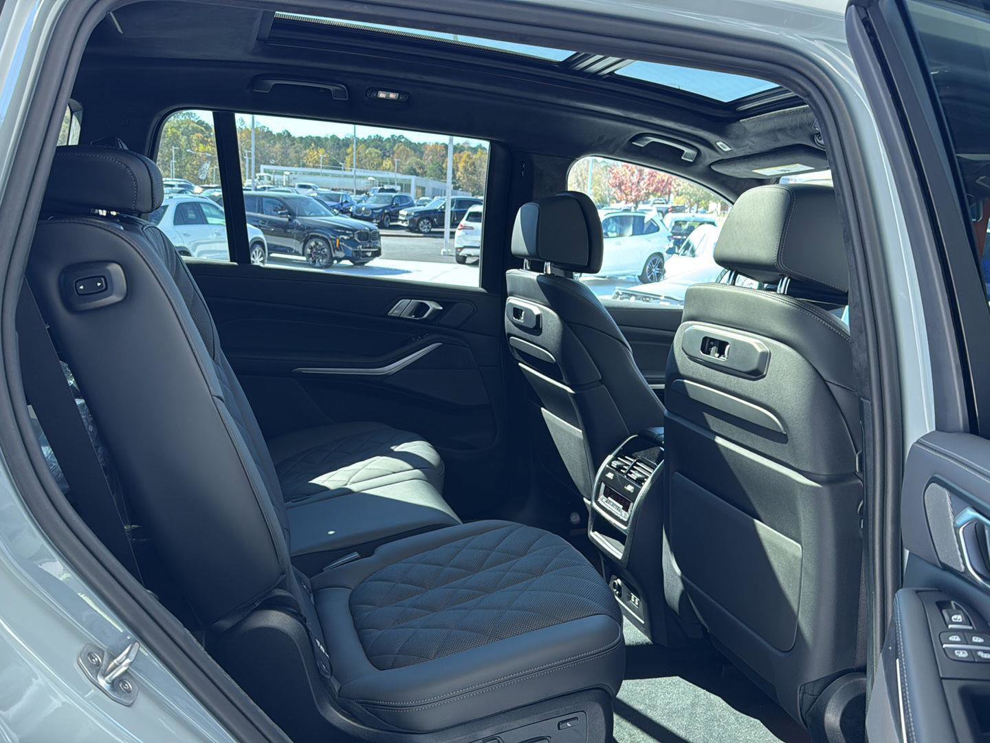 New 2026 BMW X7 xDrive40i w/ Executive Package image 10