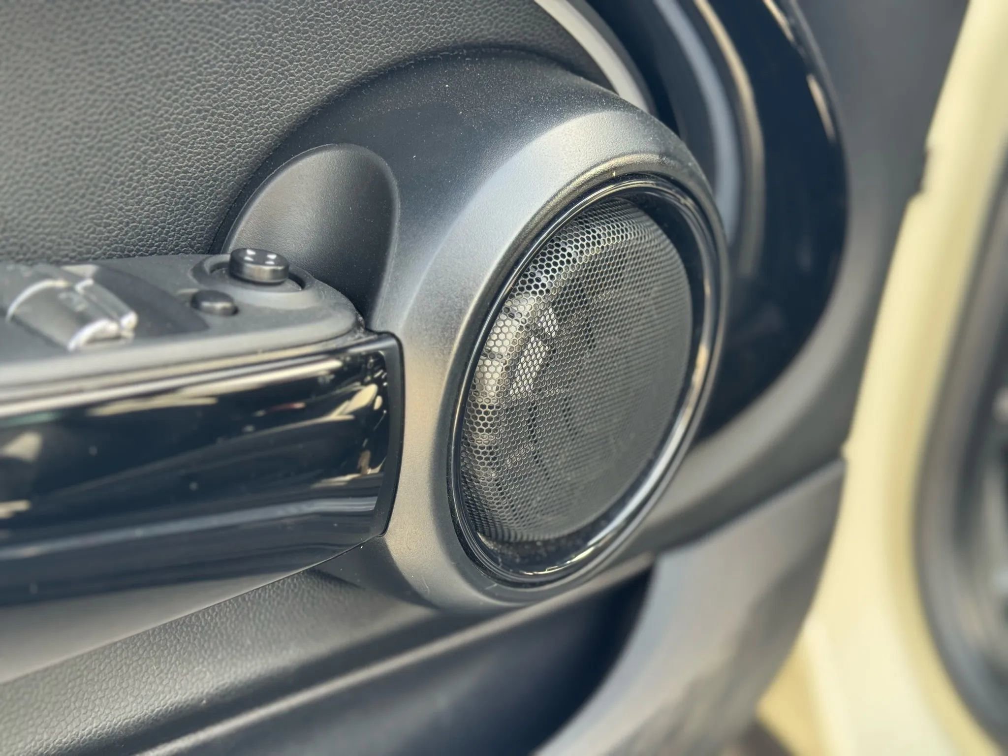 Used 2022 MINI Cooper S FWD image 13