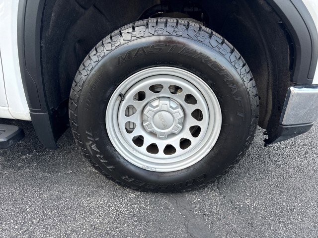 Used 2023 GMC Sierra 1500 Pro w/ Convenience Package image 12